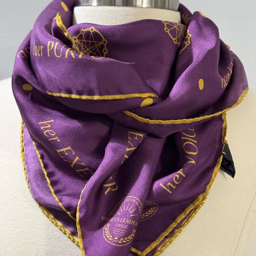 Silk scarf by REINE SEIDE. Masa GT Britain